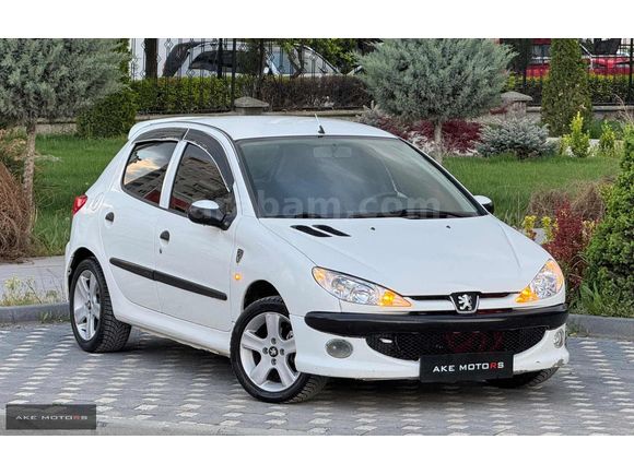 AKE MOTORS'dan Peugeot 206 1.4 HDi Fever UYGUN FİYAT !!!