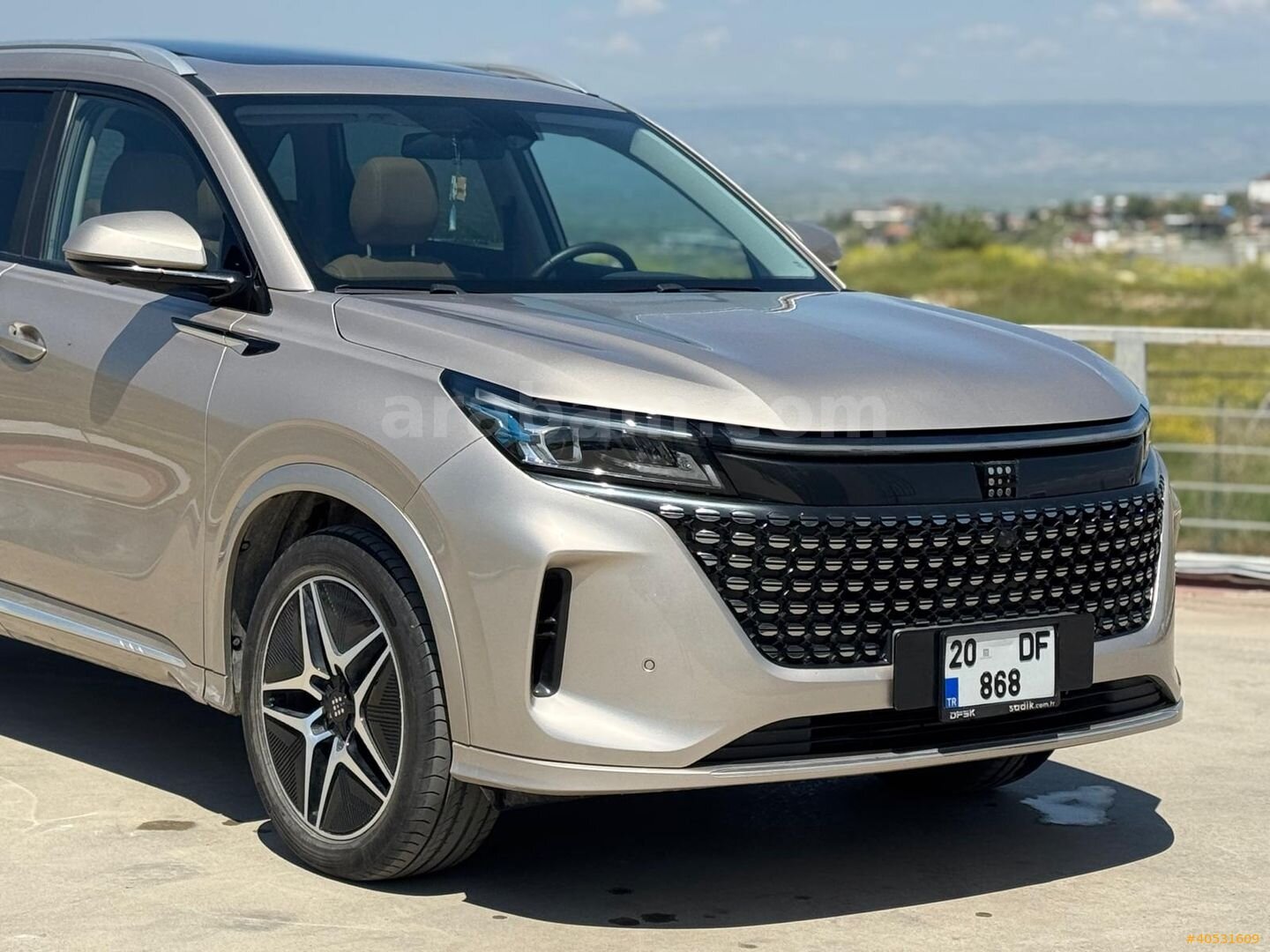 Galeriden DFSK E5 1.5 Elegance 2024 Model Denizli 26.000 km Şampanya 5