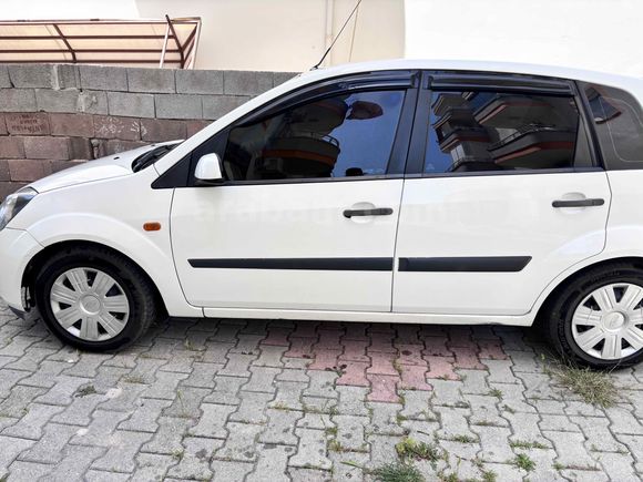 Sahibinden Ford Fiesta 1.4 TDCi Comfort 2006 Model 