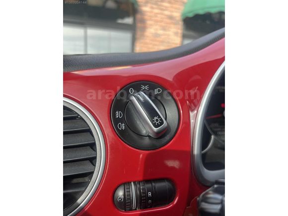 SATİOO'DAN 2012 CAM TAVANLI OTOMATİK BEETLE 250 BİN PEŞİNLE