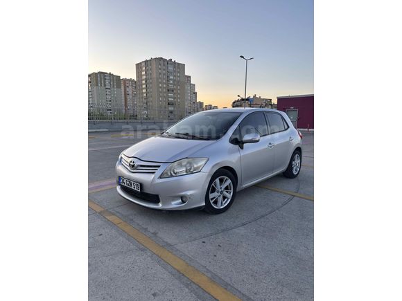 Sahibinden Toyota Auris 1.4 D-4D Comfort Extra 2012 Model 