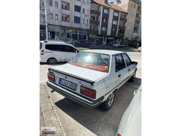 TEMİZ BAKIMLI 1996 MODEL RENAULT SPRİNG LPG'Lİ
