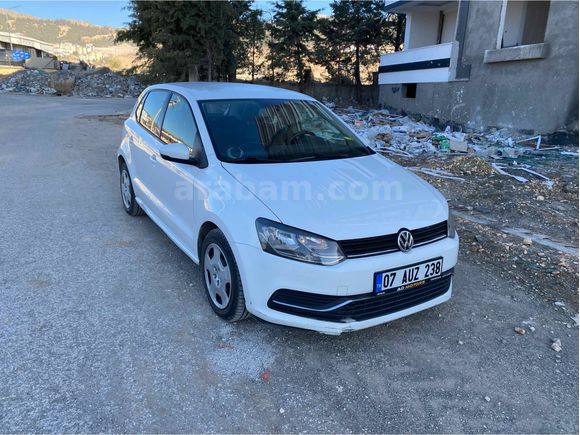 Temiz ekstralı polo