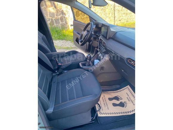 SANDERO STEPWAY