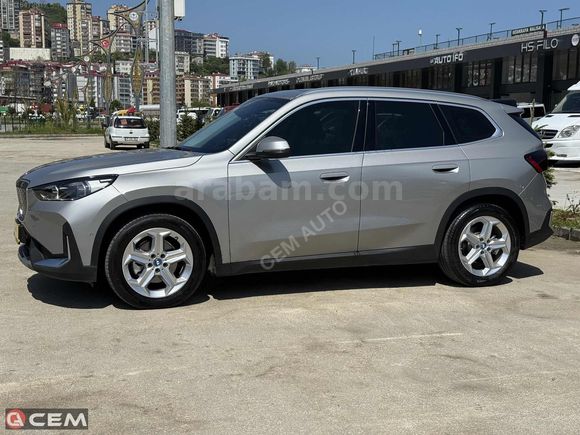 CEM AUTO'DAN 2024 MODEL BMW İX1 eDRİVE20 XLİNE CAM TAVAN