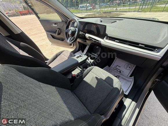 CEM AUTO'DAN 2024 MODEL BMW İX1 eDRİVE20 XLİNE CAM TAVAN