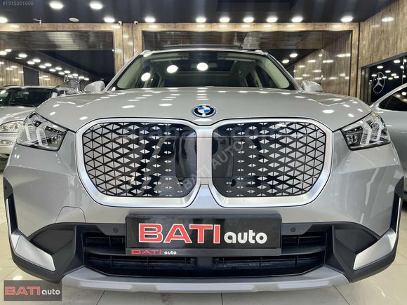 2025 BMW İX1 ELEKTİRİKLİ HATASIZ BOYASIZ TRAMERSİZ !!!