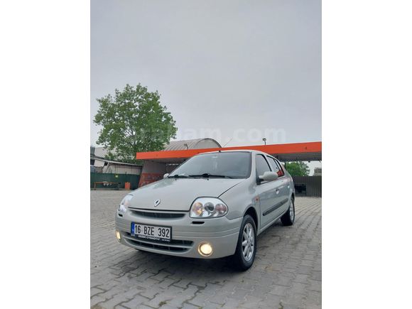 Sahibinden Renault Clio 1.4 16Walf 2001 Model  113.000 Km'de