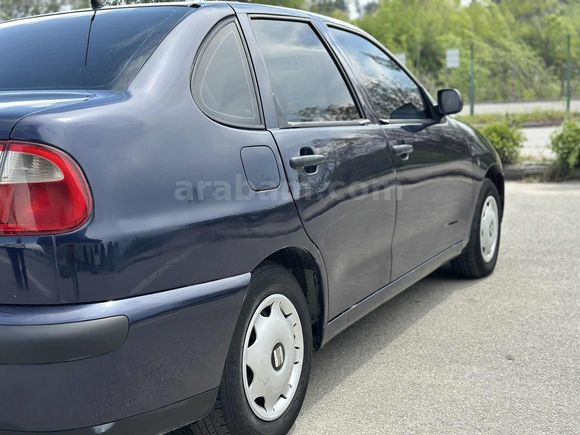 2001 SEAT CORDOBA 295.000KM
