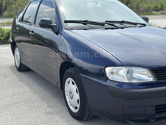 2001 SEAT CORDOBA 295.000KM