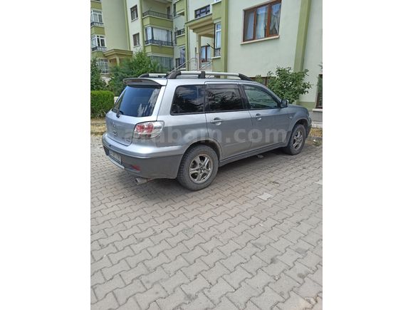 Sahibinden Mitsubishi Outlander 2.0 Sport 2004 Model