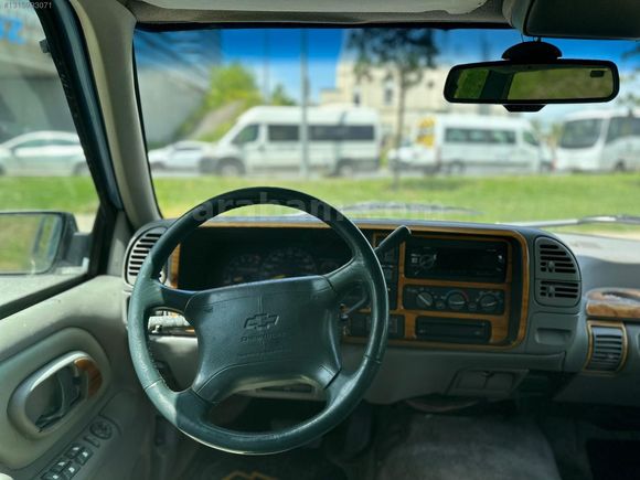 Tahoe 5.7 V8 AWD LS Otomatik