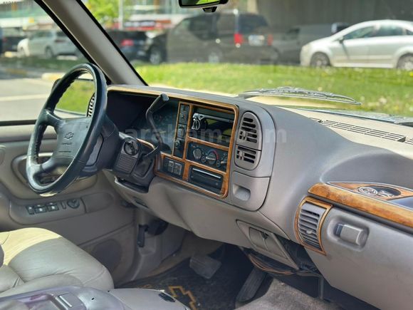 Tahoe 5.7 V8 AWD LS Otomatik