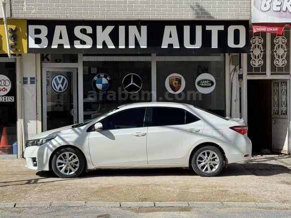 BASKIN OTO'DAN HATASIZ BOYASIZ COROLLA