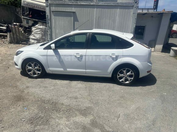 Sahibinden Ford Focus 1.6 TDCi Titanium X 2009 Model İstanbul 223.000 km Beyaz