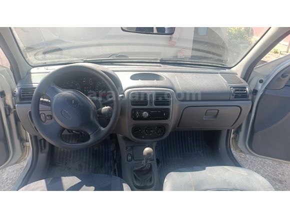 Sahibinden Renault Clio 1.4 2001 Model