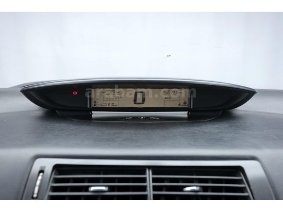 Citroen C4 1.6 HDi SX 2007 Model