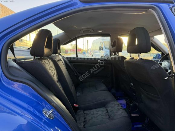 -EGE AUTO'DAN-2000/VW BORA/1.6 COMFORTLINE/DEĞİŞENSİZ