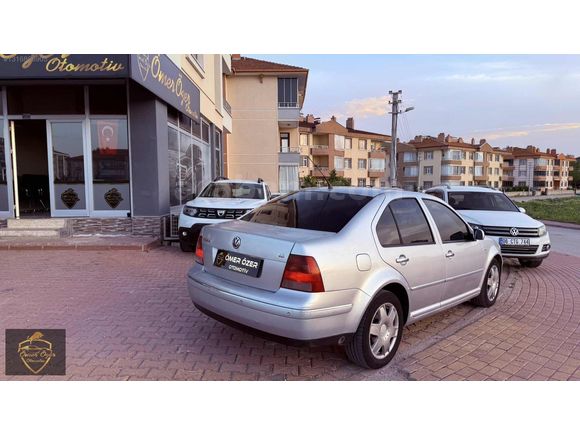 ÖMER ÖZER'DEN 2004 MODEL DEĞİŞENSİZ 1.6 PACİFİC VW BORA