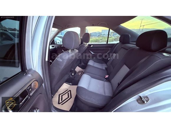ÖMER ÖZER'DEN 2004 MODEL DEĞİŞENSİZ 1.6 PACİFİC VW BORA