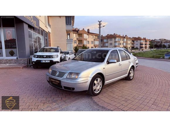 ÖMER ÖZER'DEN 2004 MODEL DEĞİŞENSİZ 1.6 PACİFİC VW BORA