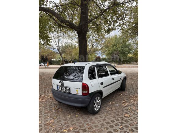 Sahibinden Opel Corsa 1.5 TD 2000 Model 