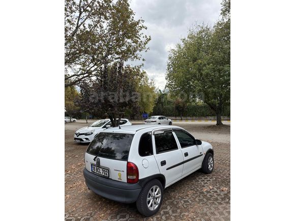 Sahibinden Opel Corsa 1.5 TD 2000 Model 