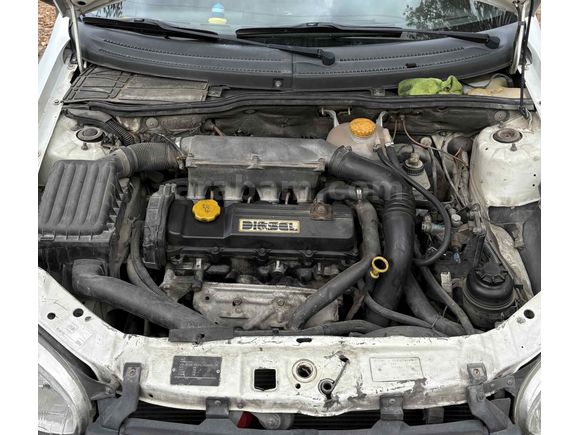 Sahibinden Opel Corsa 1.5 TD 2000 Model 