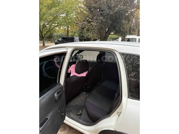Sahibinden Opel Corsa 1.5 TD 2000 Model 