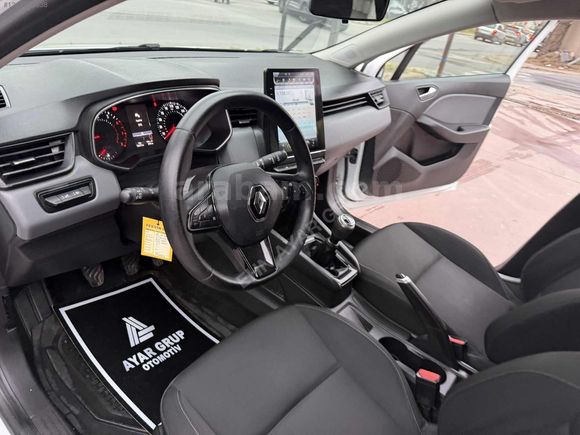 2020 CLİO 1.0 SCE JOY 71 BİN KM DE GENİŞ EKRAN GERİ GÖRÜŞ