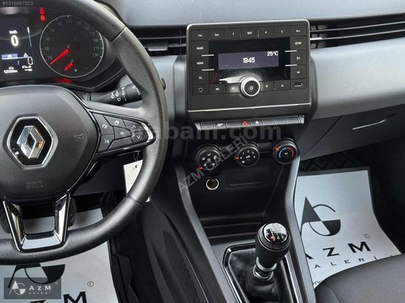 2022 Model Renault Clio Değişensiz Hesaplı