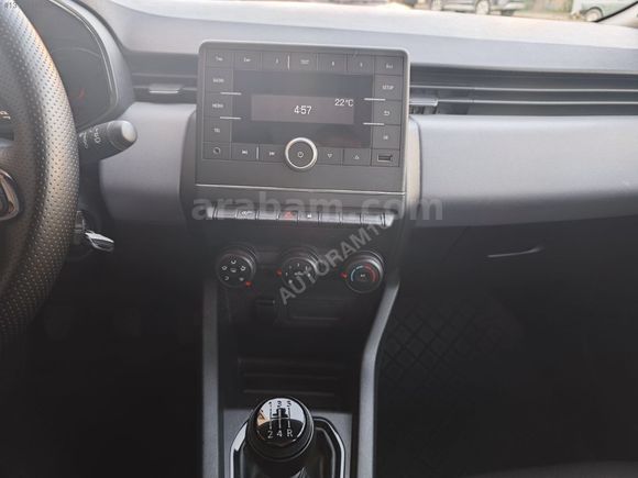 AUTORAM16 'DAN 2022 RENAULT CLİO 1.0 SCE BENZİN