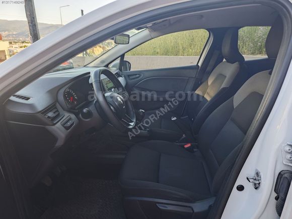 AUTORAM16 'DAN 2022 RENAULT CLİO 1.0 SCE BENZİN