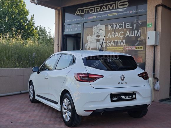 AUTORAM16 'DAN 2022 RENAULT CLİO 1.0 SCE BENZİN