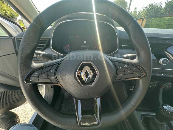 2021 CLIO  60km KARTA 12 taksit