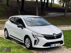 2023 MODEL YENİ KASA 2024 ÇIKIŞLI CLİO 1.0 SCE EQUİLİBRE