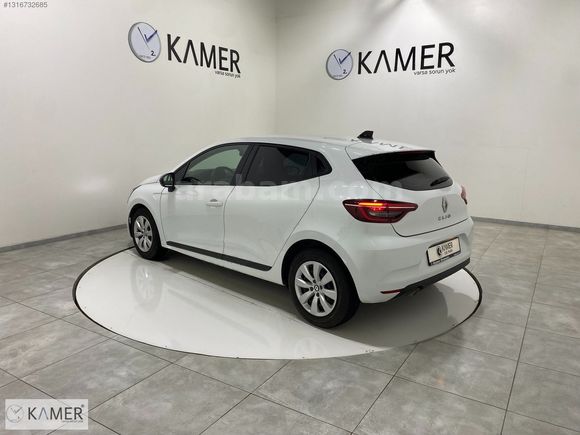 KAMER DEN 2023 MODEL RENAULT CLİO 1.0 SCE JOY BENZİN MANUEL