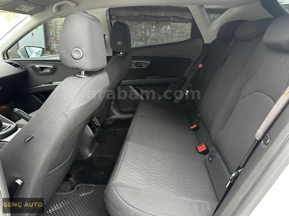 GENÇ AUTO'DAN SEAT LEON 0.68 KREDİ İMKANI İLE
