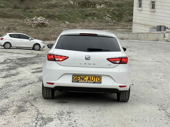 GENÇ AUTO'DAN SEAT LEON 0.68 KREDİ İMKANI İLE