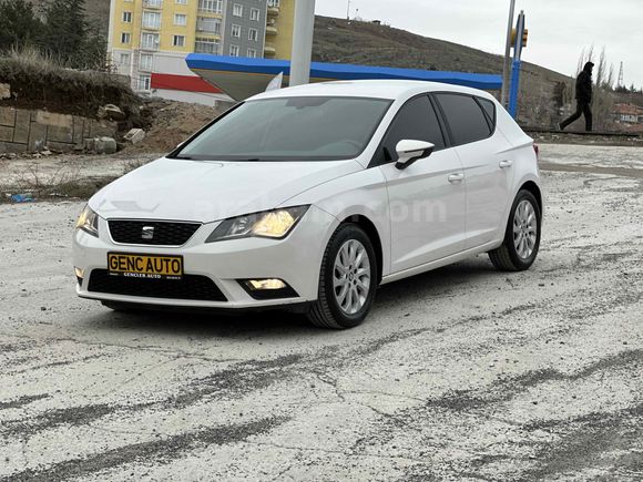 GENÇ AUTO'DAN SEAT LEON 0.68 KREDİ İMKANI İLE
