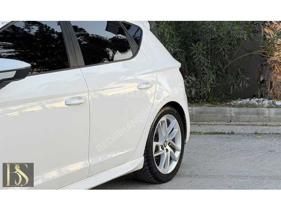 SEAT LEON //CAM TAVAN + OTOMATİK VİTES// ***DEĞİŞENSİZ***
