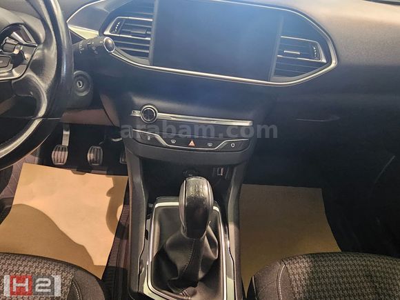 ÇAMKIRAN H2 GAZİEMİR'den2017 Peugeot 308 1.2 Puretech ACTİVE