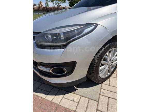 SAHİBİNDEN DEĞİŞENSİZ MEGANE 3 1.5 DİZEL TOUCH PLUS AİLE ARACI