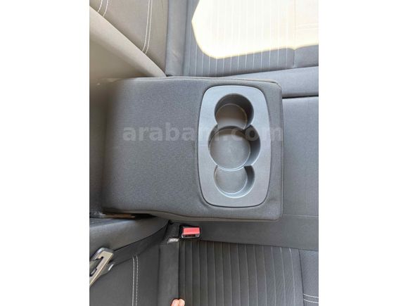 SAHİBİNDEN DEĞİŞENSİZ MEGANE 3 1.5 DİZEL TOUCH PLUS AİLE ARACI