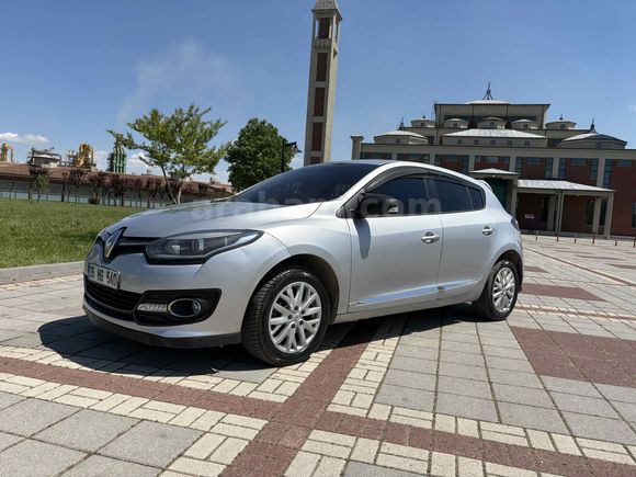 SAHİBİNDEN DEĞİŞENSİZ MEGANE 3 1.5 DİZEL TOUCH PLUS AİLE ARACI
