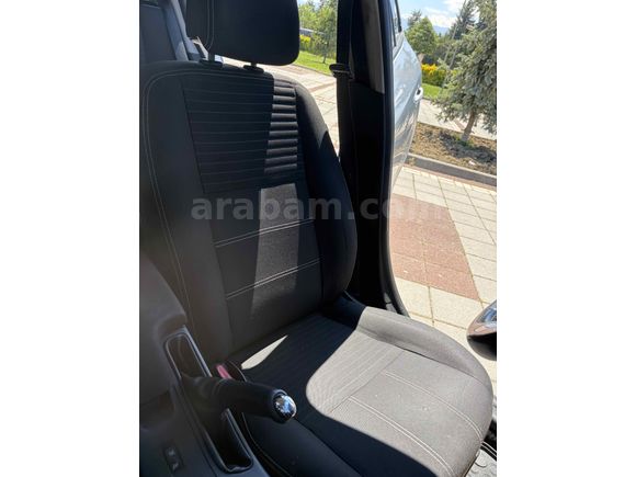SAHİBİNDEN DEĞİŞENSİZ MEGANE 3 1.5 DİZEL TOUCH PLUS AİLE ARACI