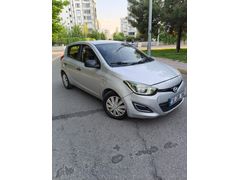 Sahibinden Hyundai i20 1.4 CRDi Elite 2013 Model  25000 km Gri