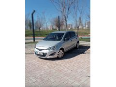 Sahibinden Hyundai i20 1.4 CRDi Elite 2013 Model  246 km Gri
