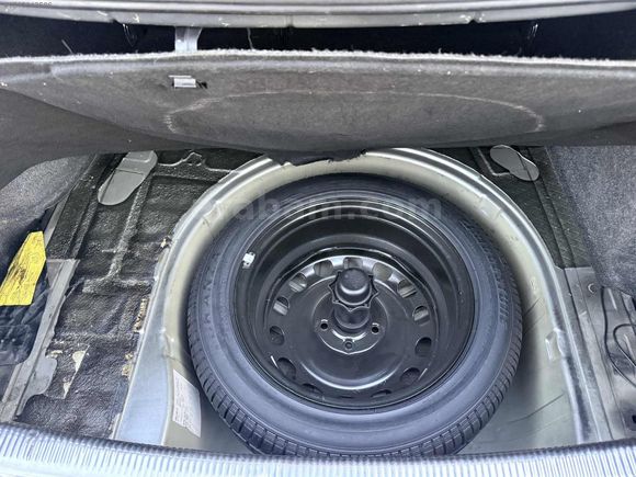 2003 MODEL HATASIZ DEĞİŞENSİZ DİZEL OTOMATİK PASSAT