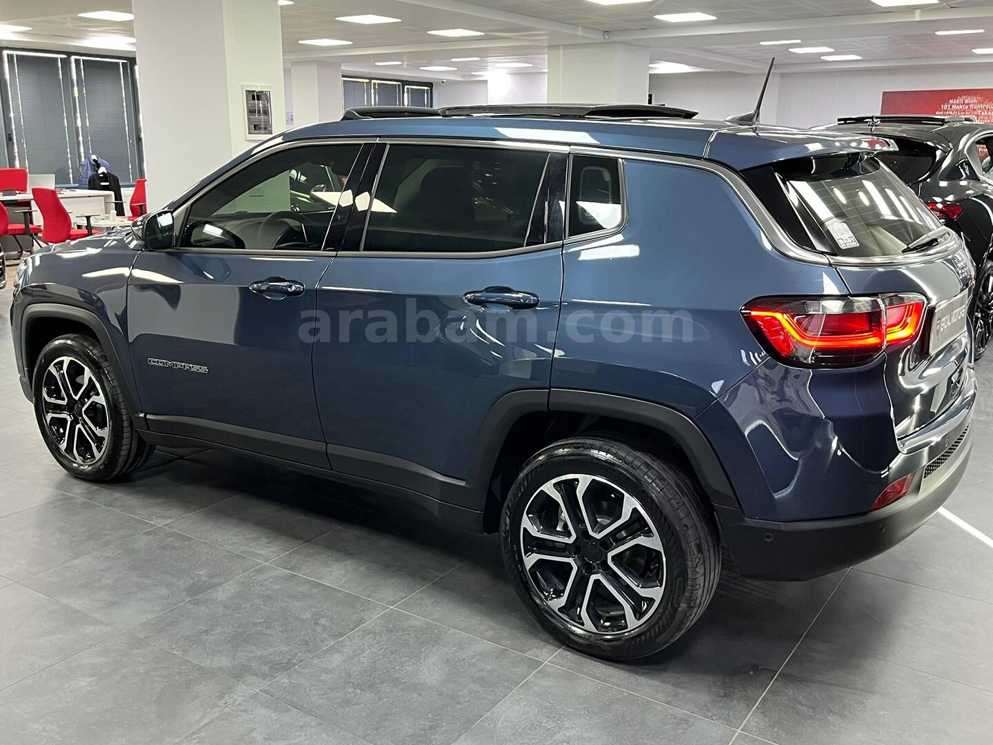 Galeriden Jeep Compass 1.5 Hybrid Limited 2025 Model İstanbul 19.999 km Mavi 7